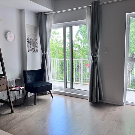 1 Min To Metro, New Condo, Lovely Cozy Studio Montréal Exterior foto